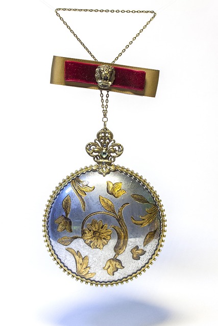 Как создать рукодельные украшения из камней: пошаговый гид для начинающих